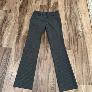The Limited Exact Stretch Pinstripe Pant, size 2, Great Condition!
